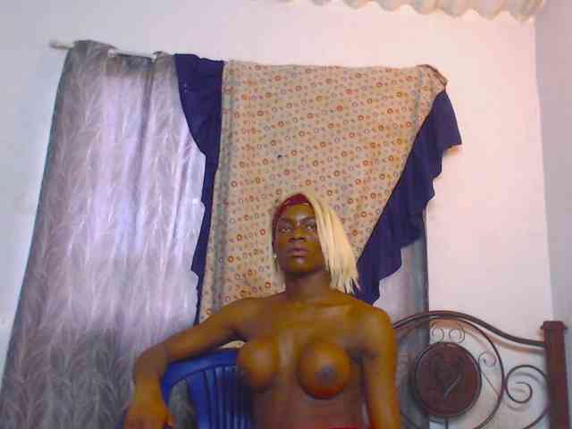 blackmistresscoc... Live Webcam on BongaCams