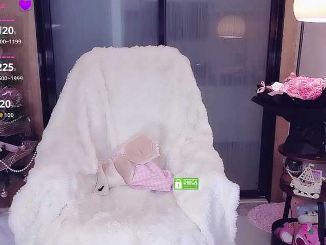 yuyouwei's BongaCams show and profile