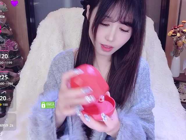 yuyouwei's BongaCams show and profile