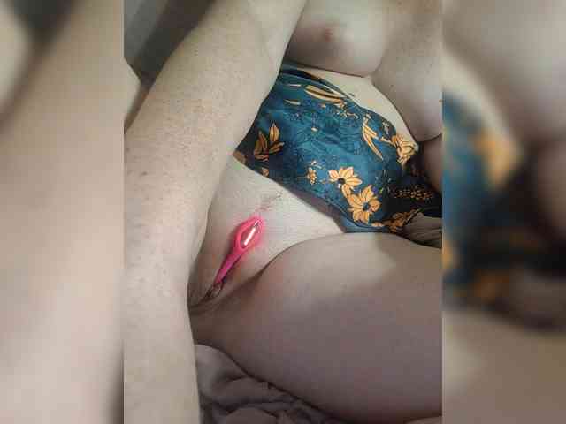 KiraKiss8 webcam