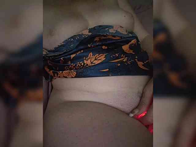 KiraKiss8 webcam