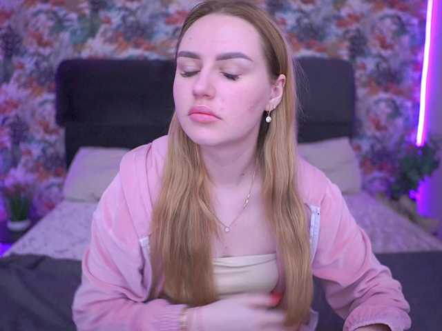 DivineJass's BongaCams show and profile