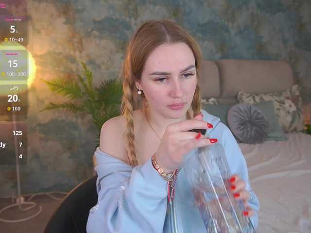 DivineJass's BongaCams show and profile