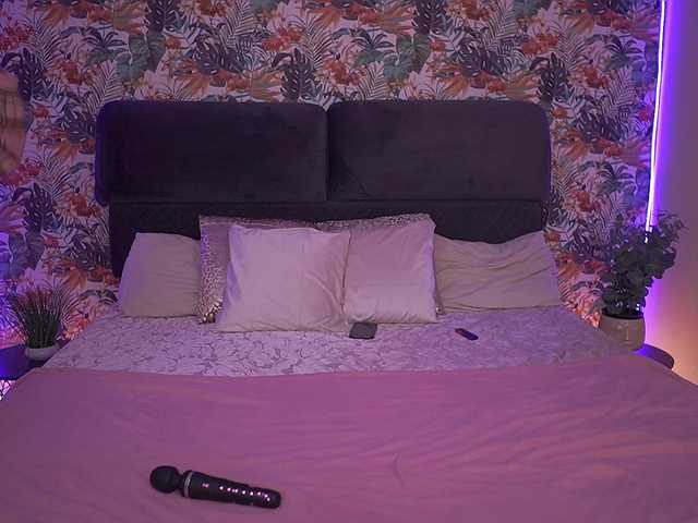 DivineJass's BongaCams show and profile