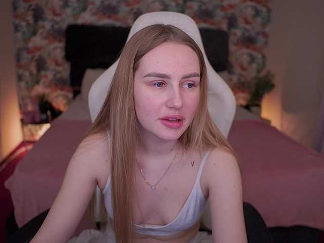 DivineJass's BongaCams show and profile