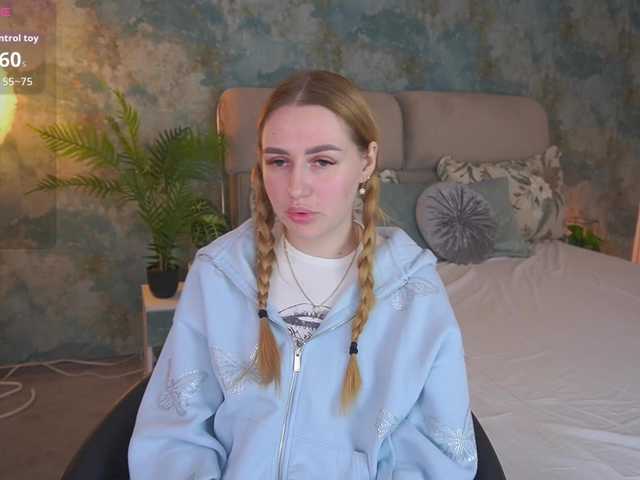 DivineJass's BongaCams show and profile