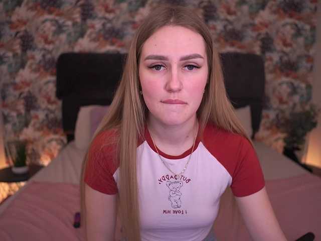 DivineJass's BongaCams show and profile