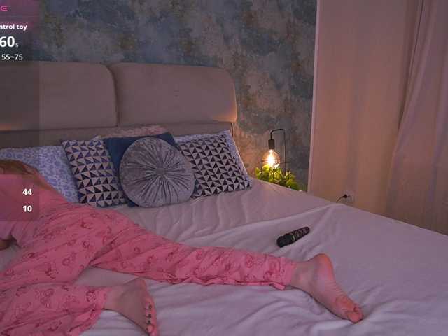 DivineJass's BongaCams show and profile