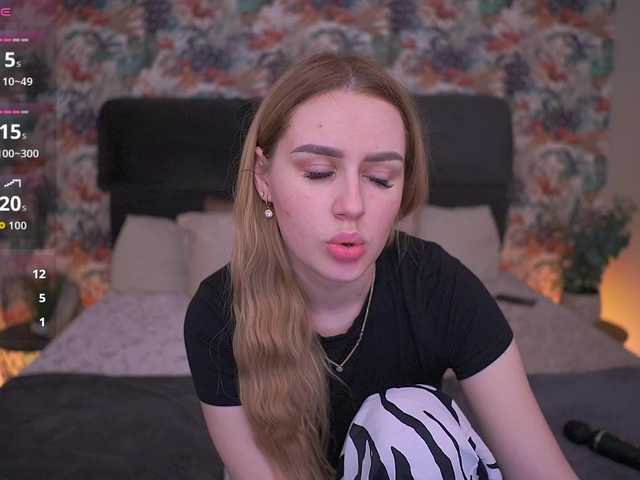 DivineJass's BongaCams show and profile