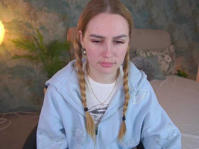 DivineJass's BongaCams show and profile