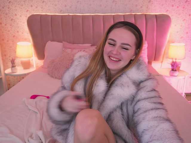 DivineJass's BongaCams show and profile