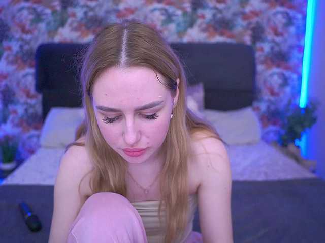 DivineJass's BongaCams show and profile