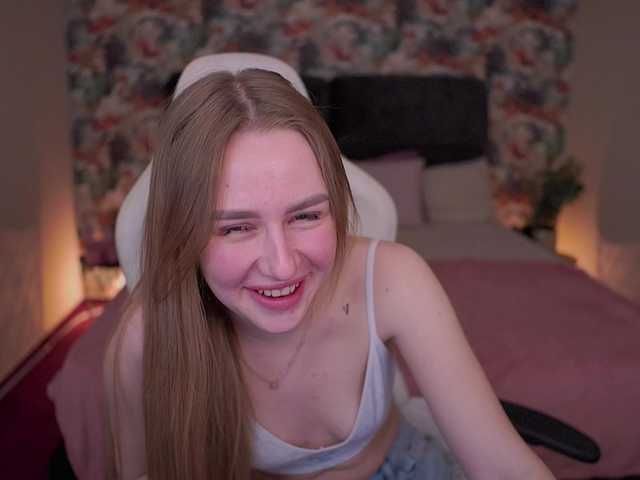 DivineJass's BongaCams show and profile