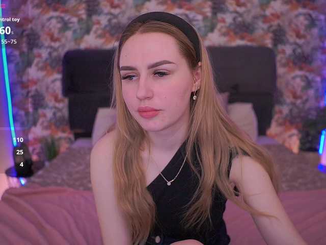 DivineJass's BongaCams show and profile