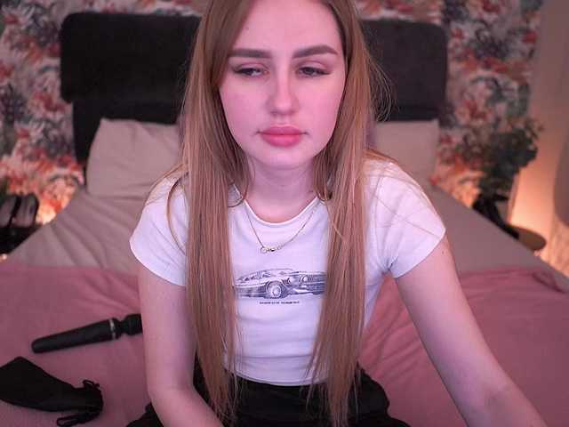 DivineJass's BongaCams show and profile