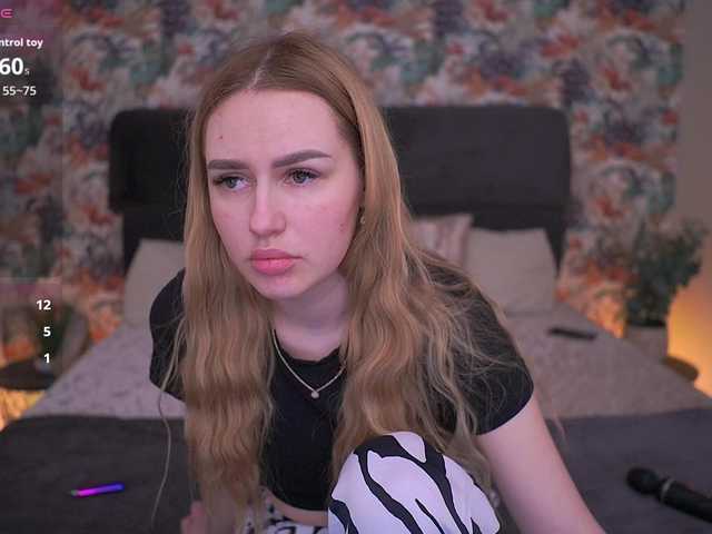 DivineJass's BongaCams show and profile