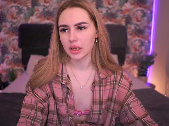 DivineJass's BongaCams show and profile