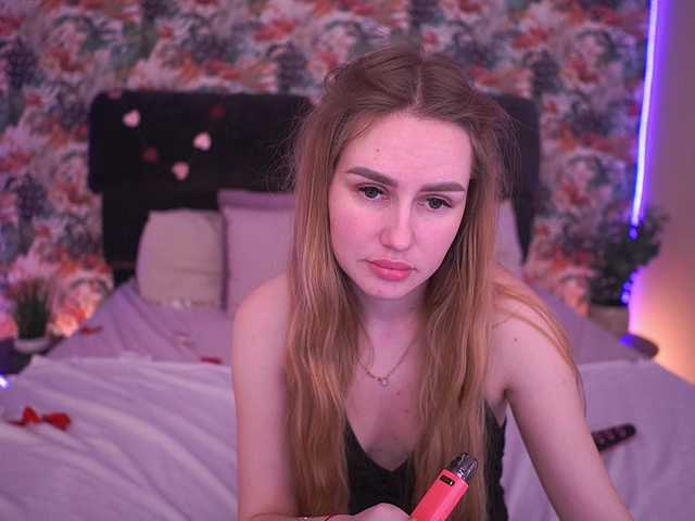DivineJass's BongaCams show and profile