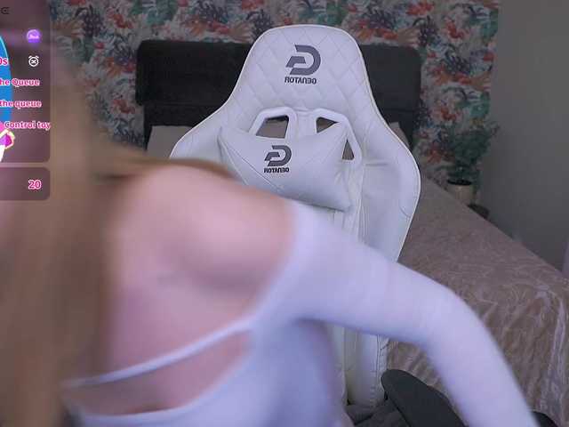 DivineJass's BongaCams show and profile