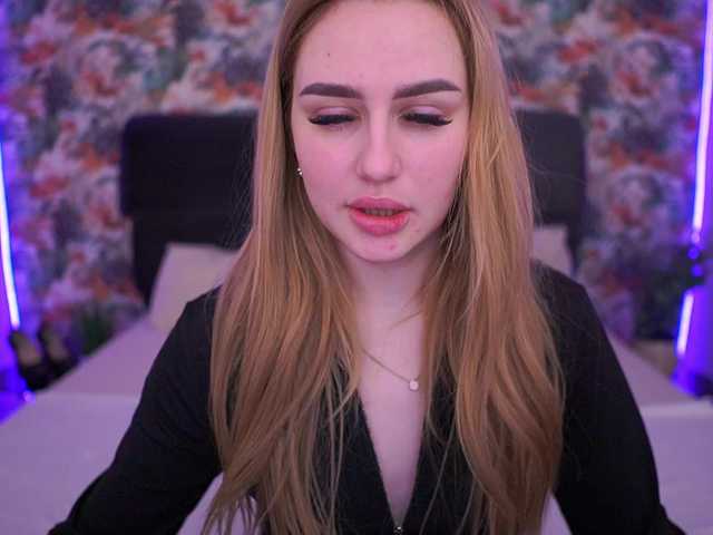 DivineJass's BongaCams show and profile