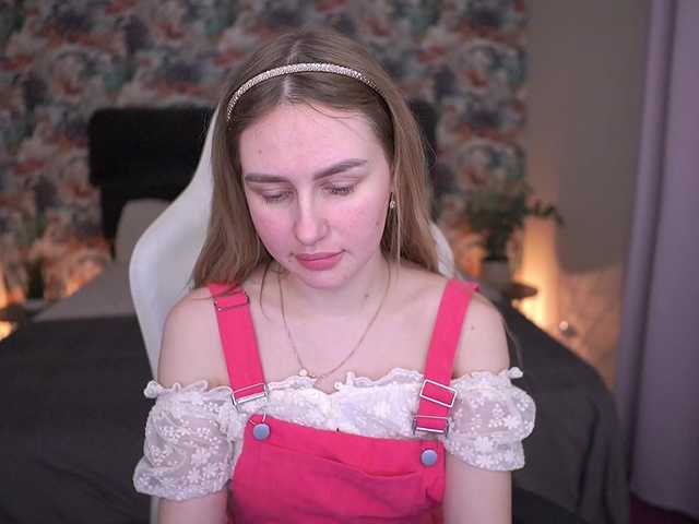 DivineJass's BongaCams show and profile
