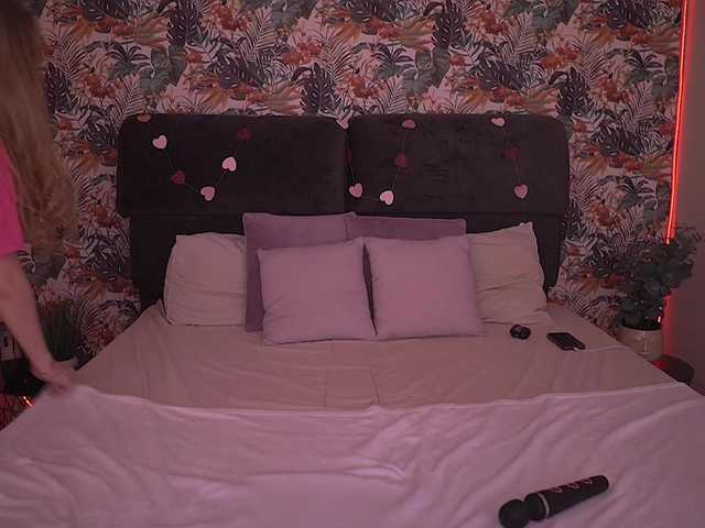 DivineJass's BongaCams show and profile