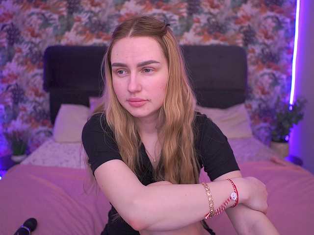 DivineJass's BongaCams show and profile