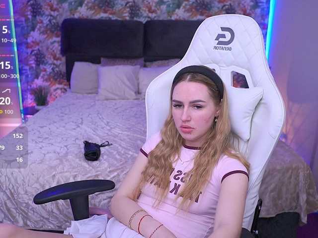 DivineJass's BongaCams show and profile