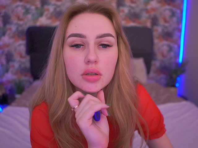 DivineJass's BongaCams show and profile