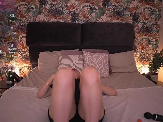 DivineJass's BongaCams show and profile