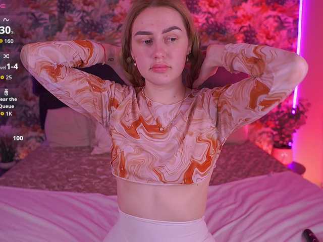 DivineJass live cam profile