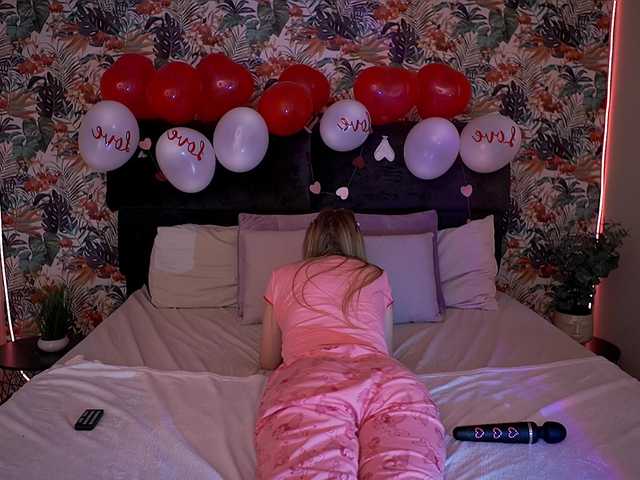 DivineJass's BongaCams show and profile