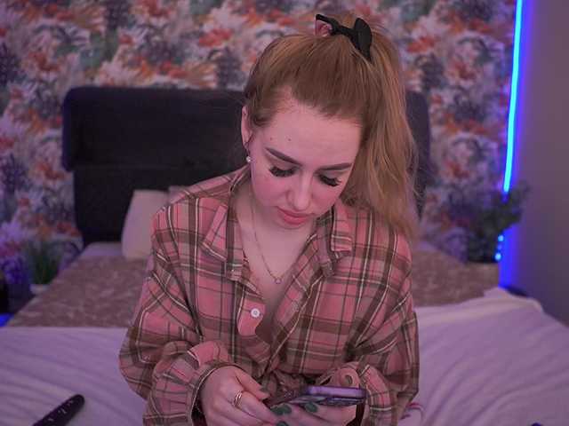 DivineJass's BongaCams show and profile