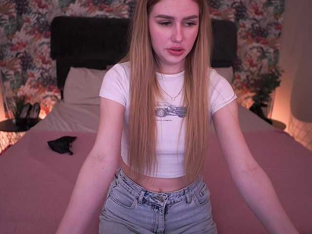 DivineJass's BongaCams show and profile