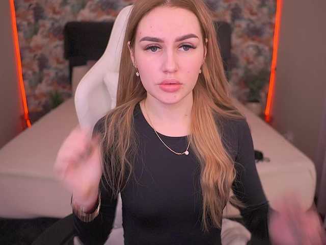 DivineJass's BongaCams show and profile