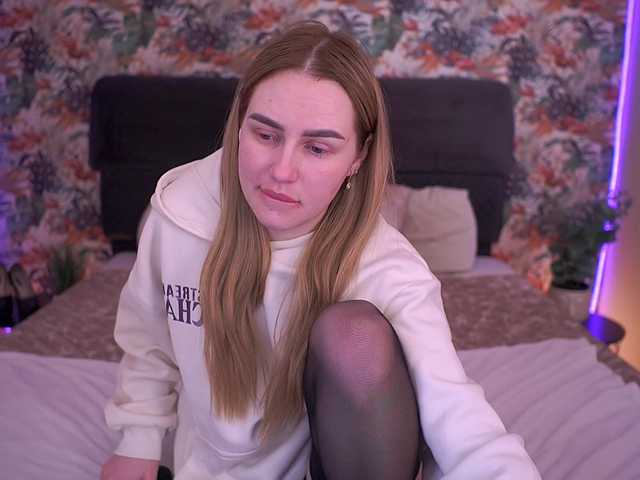 DivineJass's BongaCams show and profile