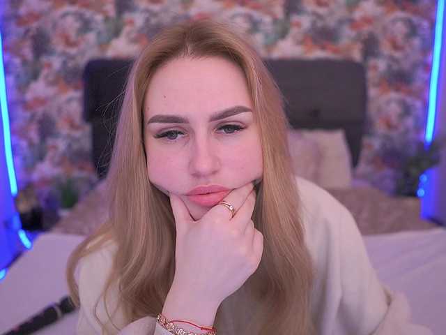 DivineJass's BongaCams show and profile