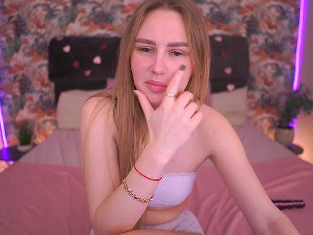 DivineJass's BongaCams show and profile