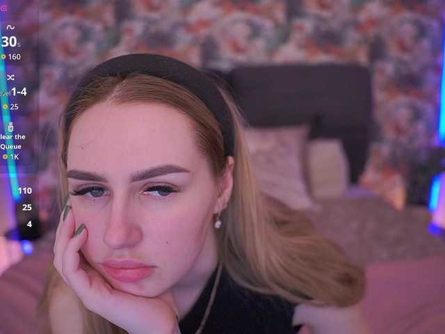 DivineJass's BongaCams show and profile