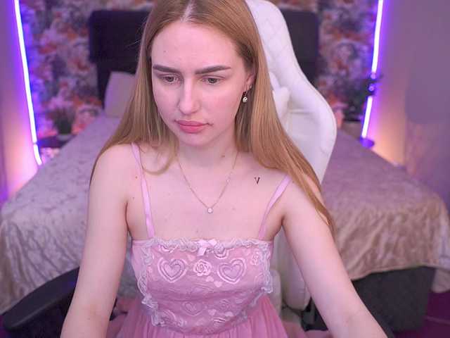 DivineJass's BongaCams show and profile