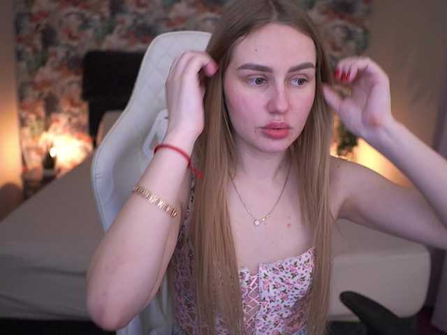 DivineJass's BongaCams show and profile