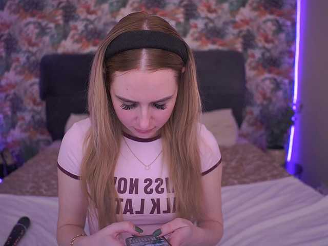 DivineJass's BongaCams show and profile