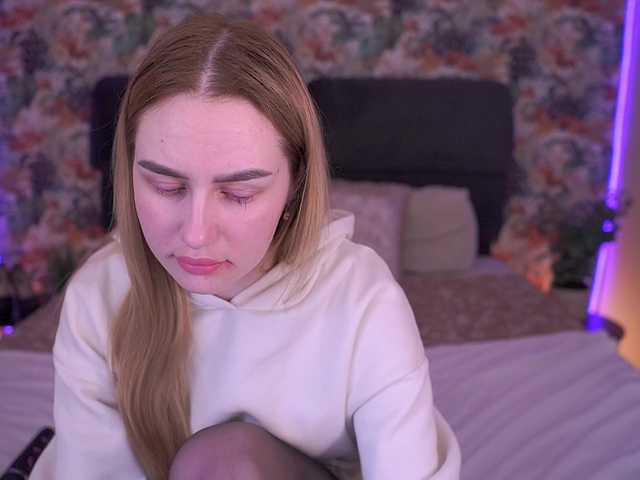 DivineJass's BongaCams show and profile