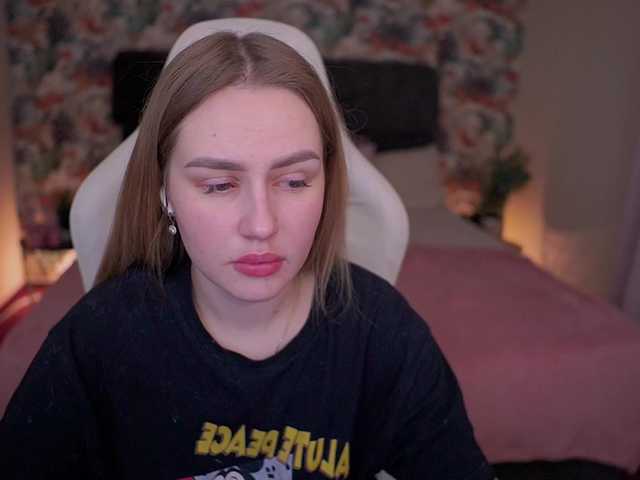 DivineJass's BongaCams show and profile