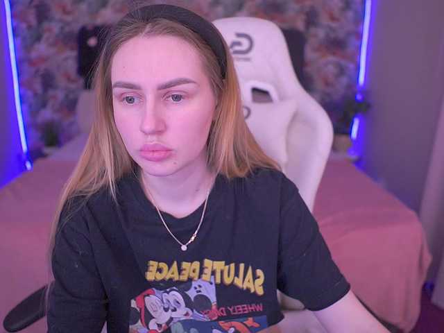 DivineJass's BongaCams show and profile