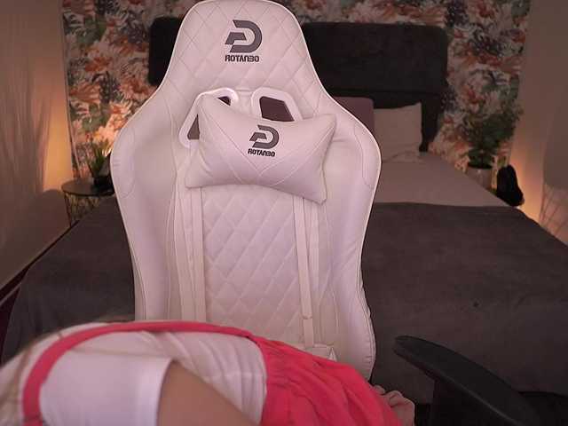 DivineJass's BongaCams show and profile