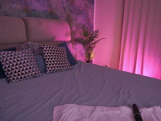 DivineJass's BongaCams show and profile