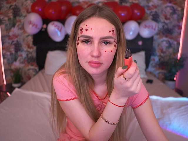 DivineJass's BongaCams show and profile