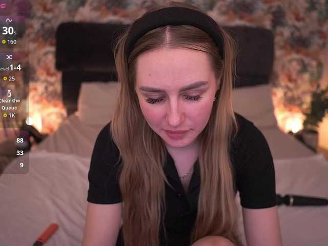 DivineJass's BongaCams show and profile