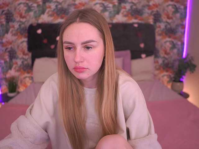 DivineJass's BongaCams show and profile